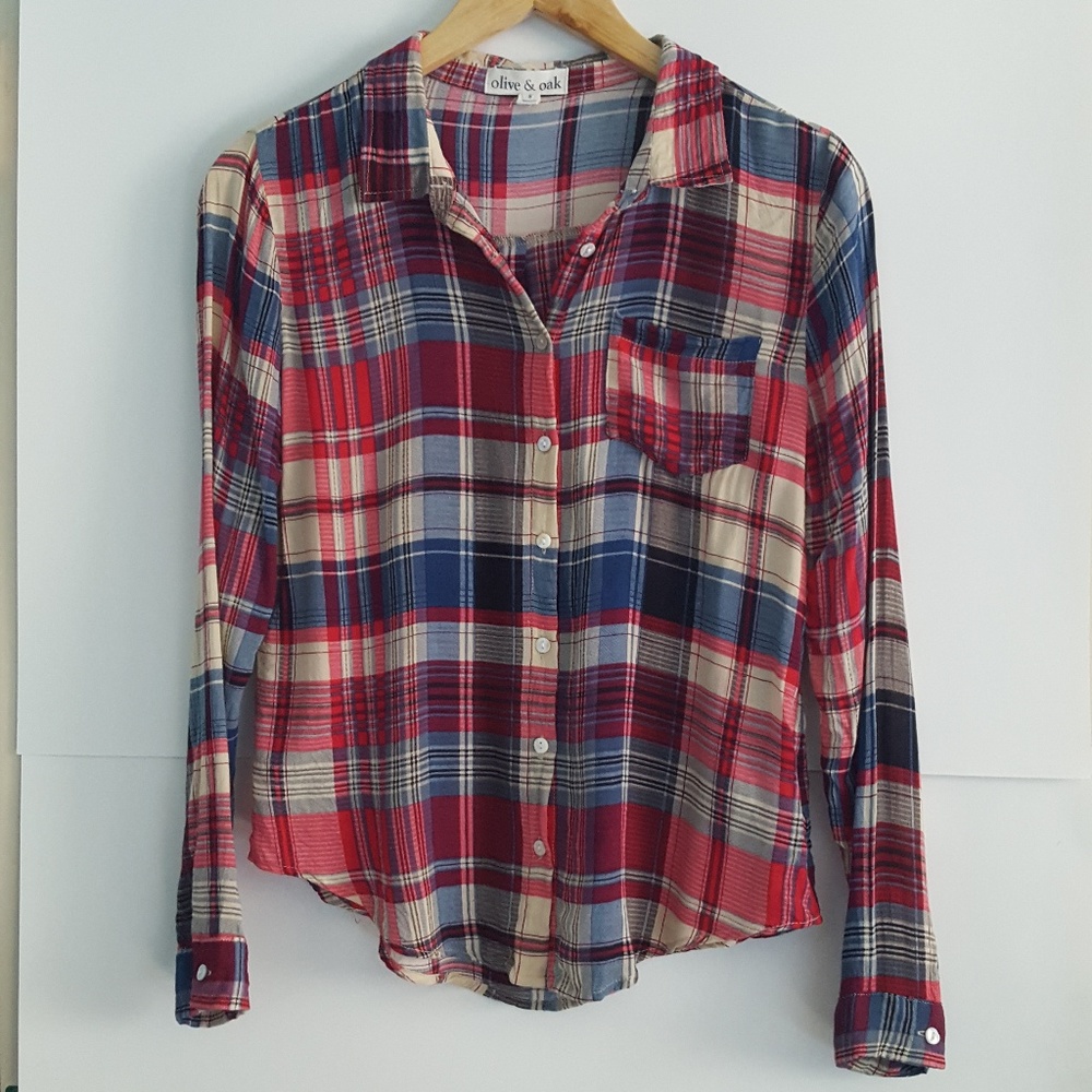 Olive & Oak Long Sleeve Button Down Plaid Top